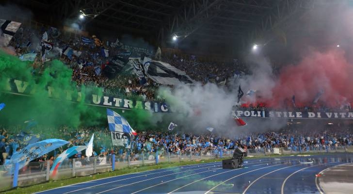 نابولي ينتزع اللقب من أنياب إنتر ويتوّج بطلًا للدوري الإيطالي للمرة الرابعة في تاريخه