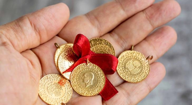 بعد الارتفاع الكبير على أسعار الذهب.. تعرف إلى أسعار الليرات الرشادي والإنجليزي في الأردن