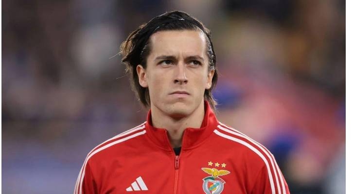 رئيس بنفيكا يُعلق على عرض ريال مدريد: "كاريراس باقٍ حتى إشعار آخر"
