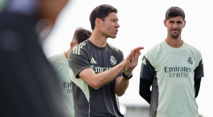 ألونسو يقرع جرس الهجوم.. ريال مدريد يتحرك لتلبية طلبه الأول