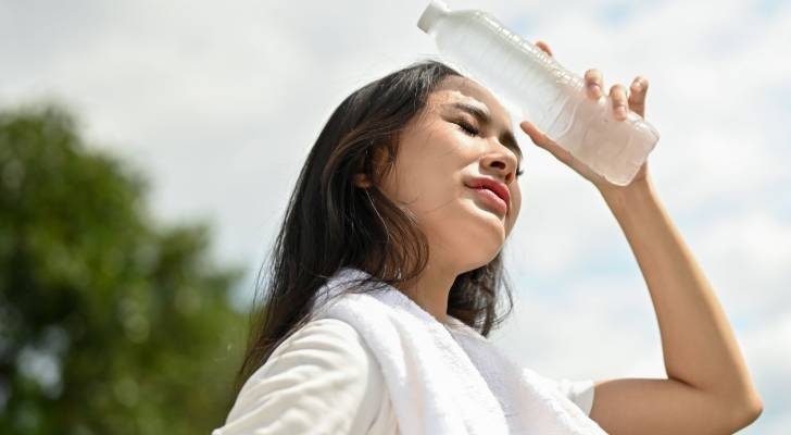 هل تميل ليلة السبت إلى البرودة بشكل غير معتاد؟ طقس العرب يكشف موعد ارتفاع الحرارة بالأردن
