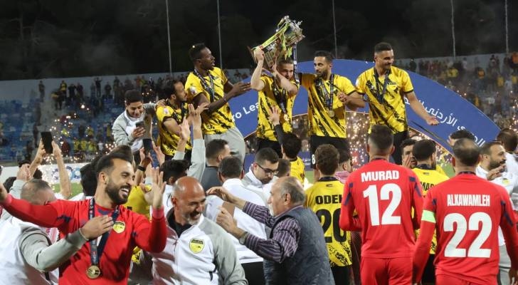 الوحدات والحسين في صراع ذهاب كأس السوبر الأردني