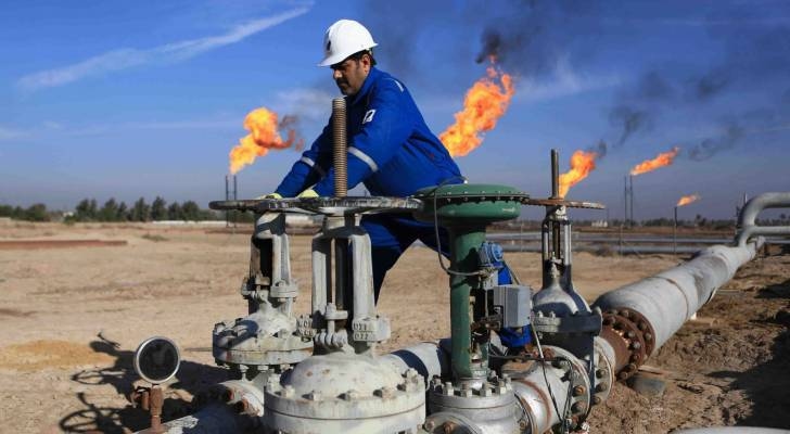 ارتفاع أسعار النفط عالميا في ظل القلق من تأثير العقوبات الأوروبية على إمدادات النفط الروسي