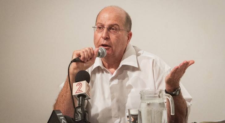 رئيس أركان أسبق لدى الاحتلال: "إخلاء غزة وتجويع سكانها جريمة حرب"
