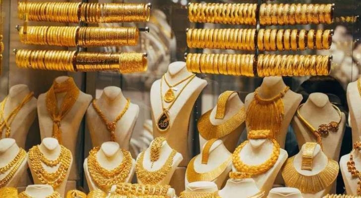 انخفاض أسعار الذهب والليرات في الأردن السبت