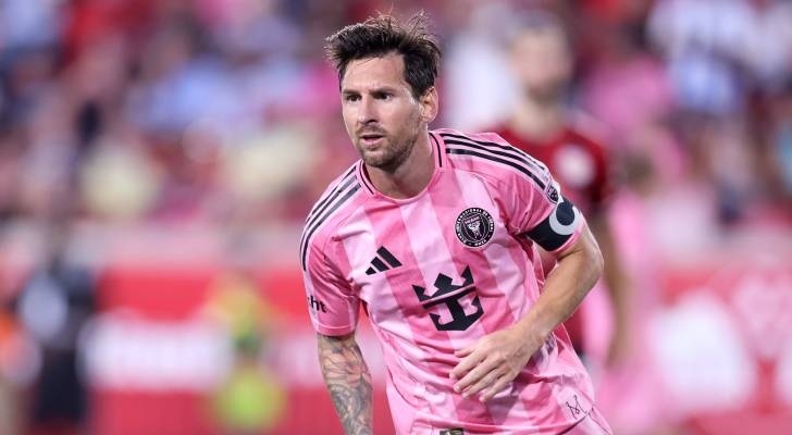 في الوقت القاتل.. ميسي يصنع هدفين ويقود إنتر ميامي لفوز صعب على أطلس في كأس الدوريات