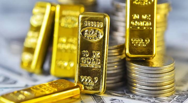 الذهب يستقر قرب أعلى مستوياته بارتفاع 0.25% في التعاملات المبكرة