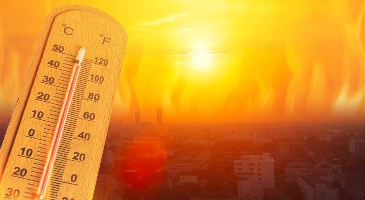 طقس العرب: عمّان ضمن أعلى 10 مناطق حرارة في الأردن الجمعة والأزرق تتصدر القائمة