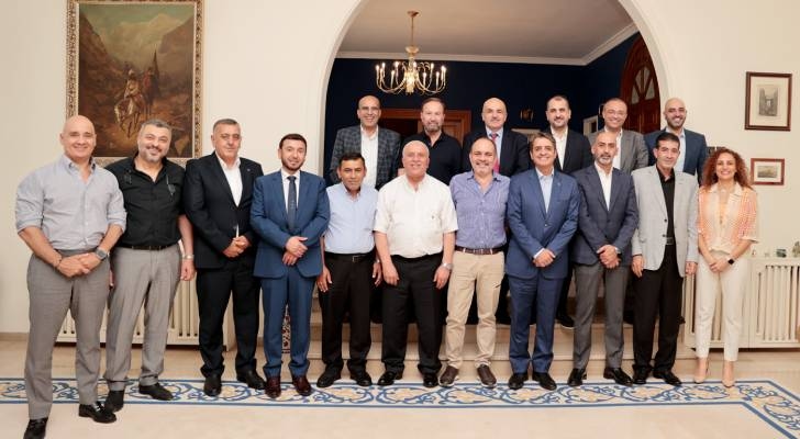 الأمير علي يلتقي أندية المحترفين ويؤكد أهمية الشراكة لخدمة كرة القدم الأردنية