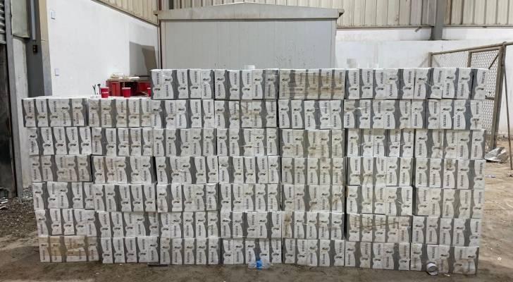Jordan customs foils smuggling attempt of over 2,000 cigarette cases