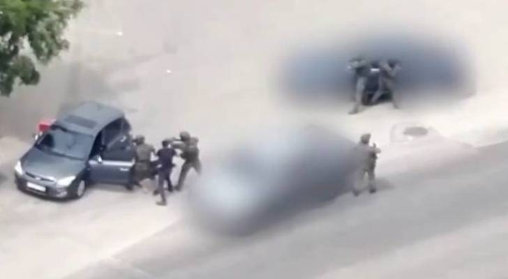 ‘Israeli' forces shoot Palestinian man at point-blank range