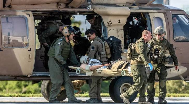 Nine 'Israeli' soldiers injured in explosive device blast north of Gaza: Sources