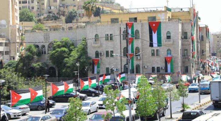 Three minors arrested in Amman for desecrating Jordanian flags