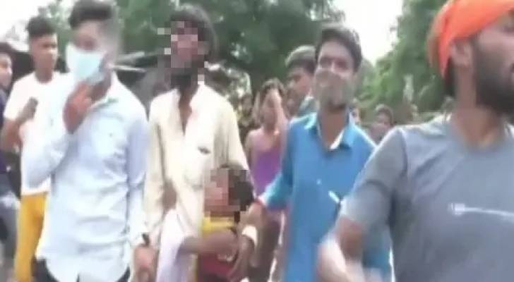 Muslim men brutally beaten by Hindu mob in India