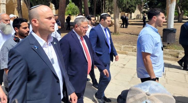 Ben Gvir storms Al-Aqsa with wife, 'Israeli' ministers on 'Jerusalem Flag March' day