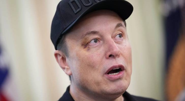 Musk attributes black eye to playful punch from son X at White House farewell