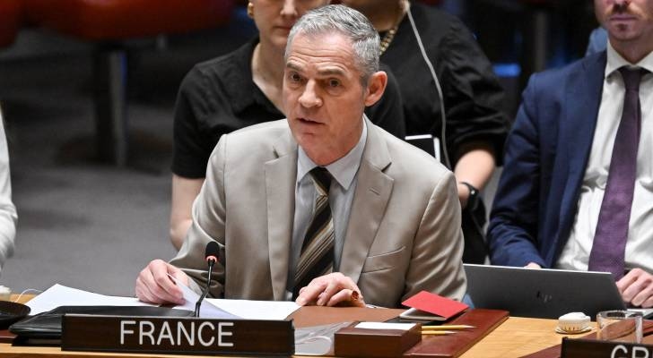 France warns Iran sanctions still possible if no nuclear deal