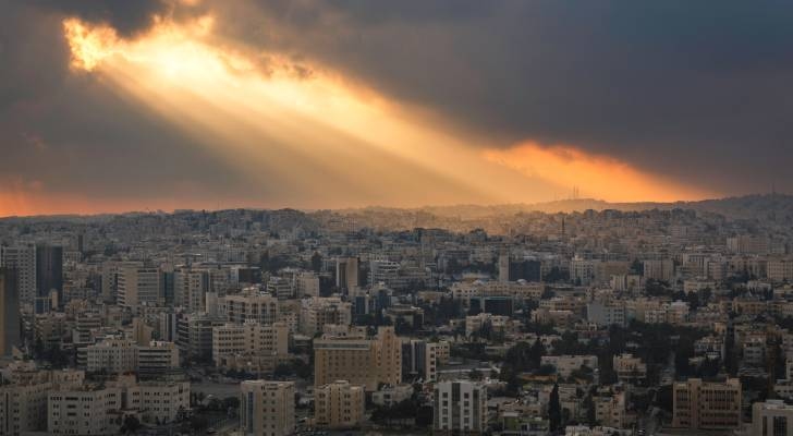 Jordan: Temperatures to dip slightly, hot weather persist