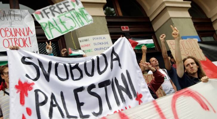Slovenia becomes first EU country to ban arms trade with "Israel" over Gaza war