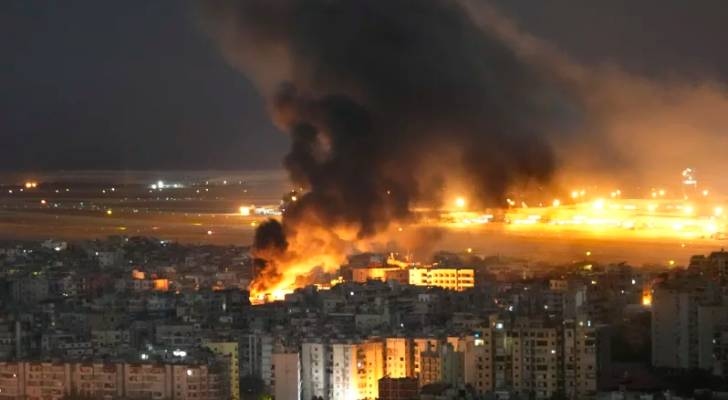 Wave of 'Israeli' airstrikes pound South Lebanon