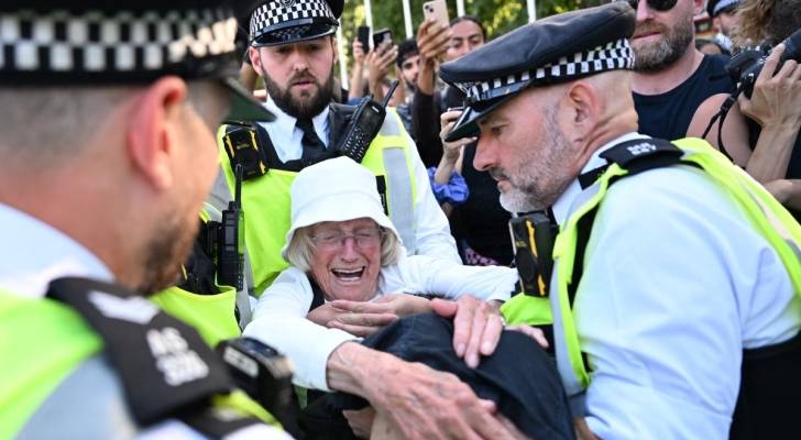 UK police arrest 466 at protest challenging Palestine Action ban