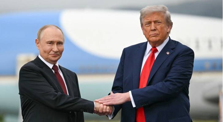 Trump pauses European summit to call Putin amid Ukraine talks