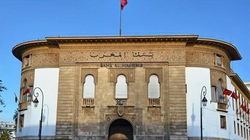 ارتفاع سعر صرف الدرهم مقابل الدولار وتراجعه مقابل الأورو