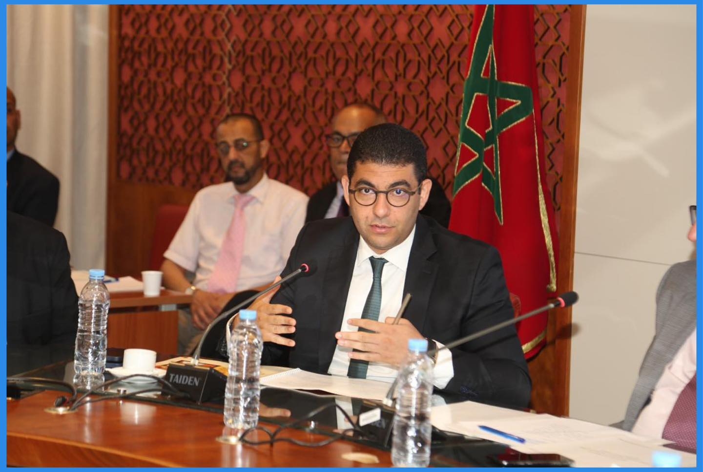 قانون رقمي جديد على الأبواب.. بنسعيد يعد بمواجهة 'منصات التواصل' وحماية القاصرين