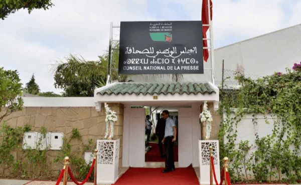جدل متصاعد حول مصير انتخابات مجلس الصحافة و'لجنة مجاهد' في قلب الانتقادات