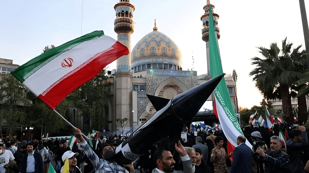 إيران تُنفّذ حكم الإعدام شنقاً بحق مُدانٍ بالتجسس لصالح الموساد