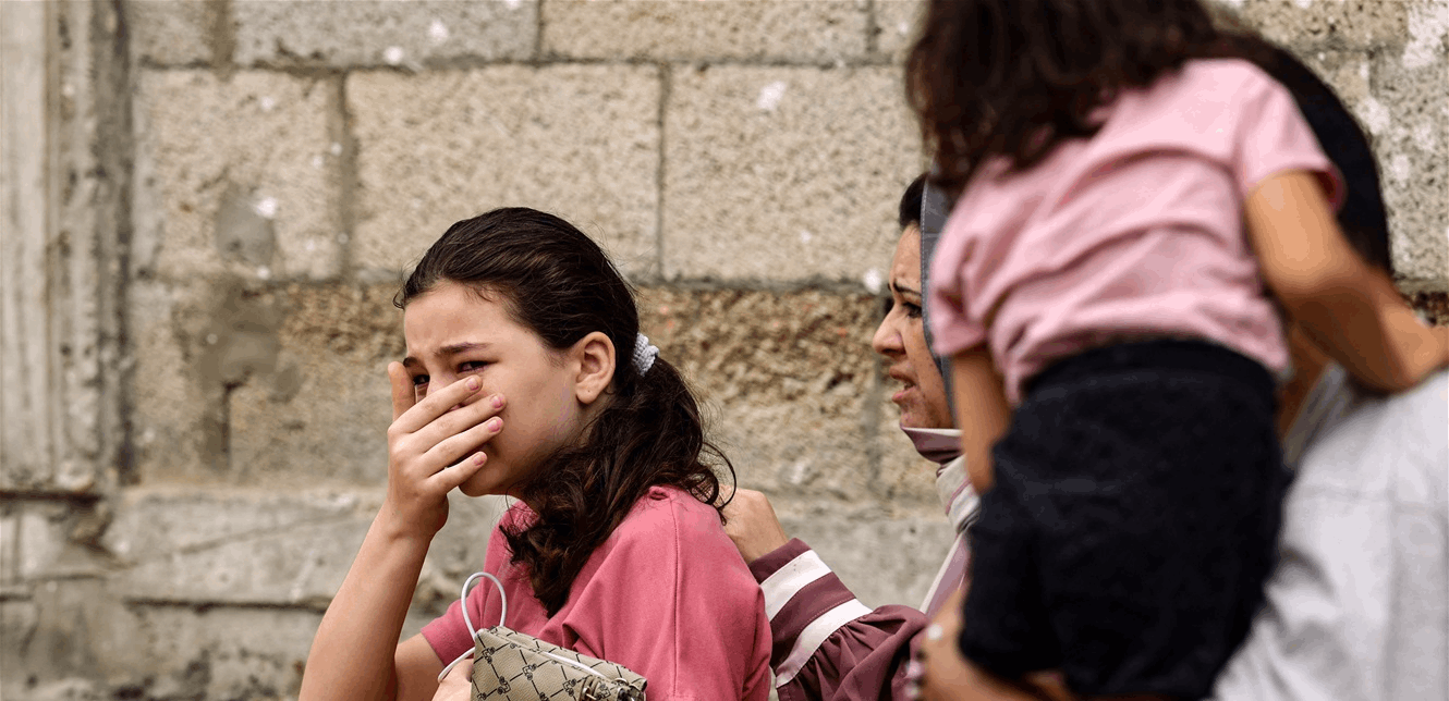 أطفال يعملون.. وقاصرات يُزوّجن للهروب من الجوع