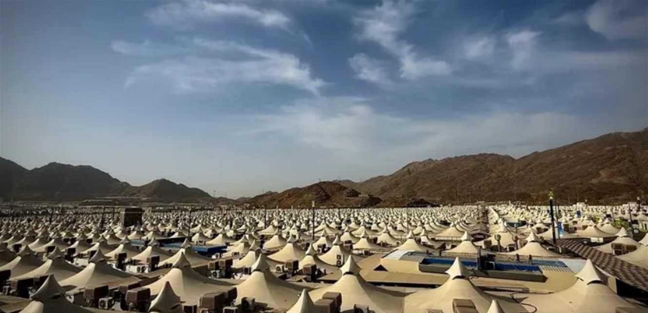 استقبال الحجاج في مشعر منى لقضاء يوم التروية