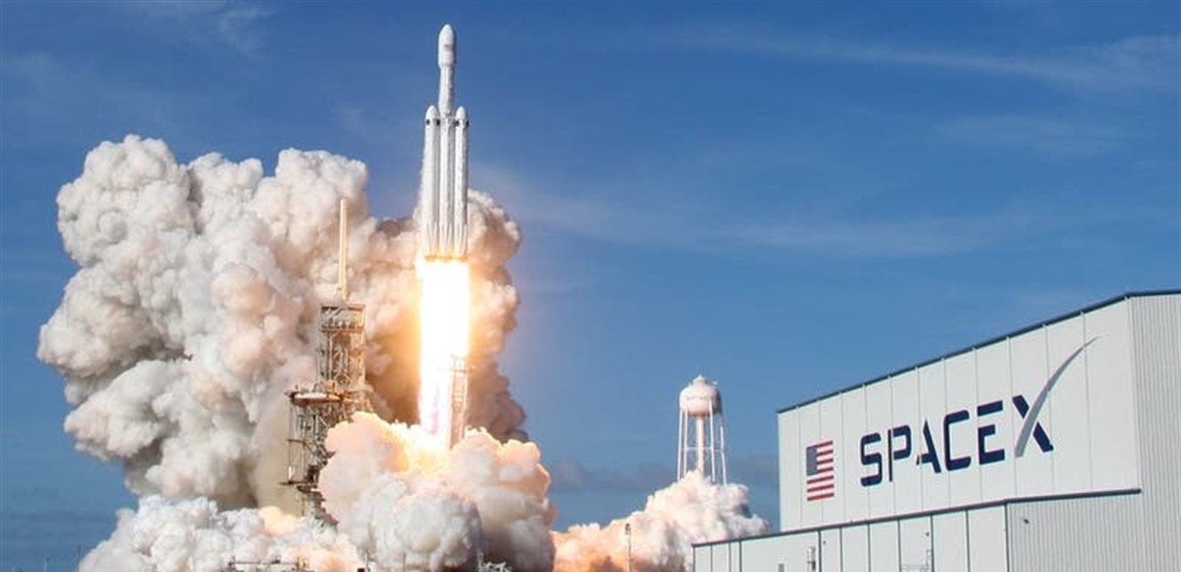 إيرادات سبيس إكس ستبلغ 15.5 مليار دولار في 2025