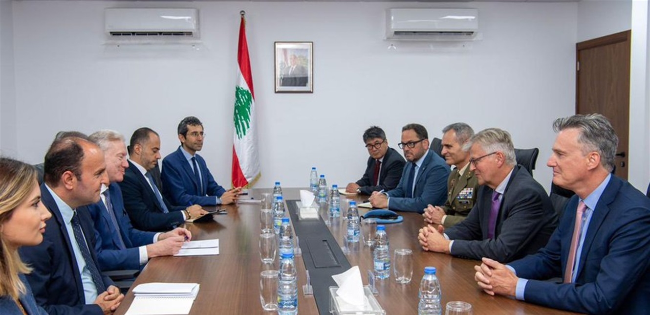 رجي عرض مع لاكروا ولاثارو الأوضاع في الجنوب وعمل اليونيفيل