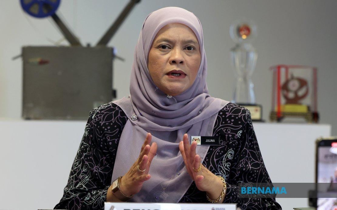 Kita MADANI Carnival In Muar Offers Summons Discounts, Free Dental Services
