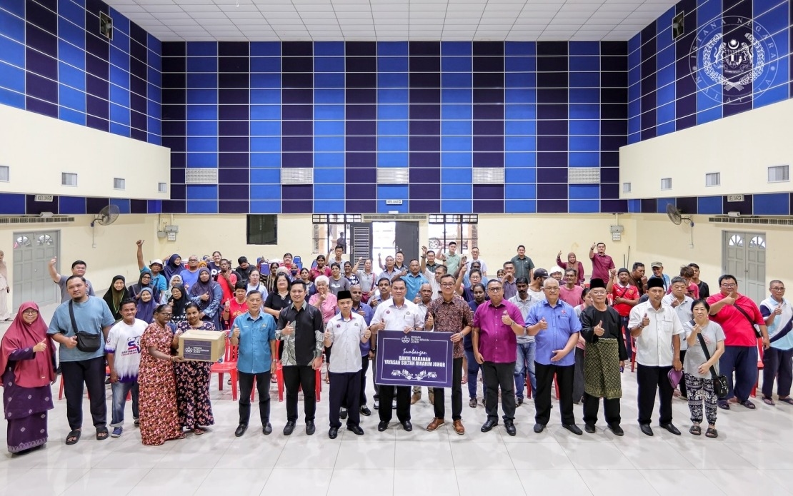 YSIJ Donates Food Baskets To 1,000 Families In Labis, Segamat