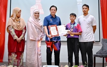 Anwar Hails Youngster For Winning Roller Freestyle Park Junior World Title