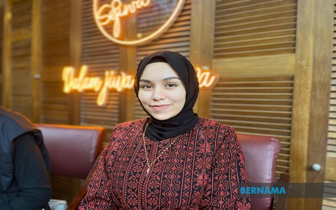 As War Halts Dreams, Palestinian Youth Champion Education For freedom