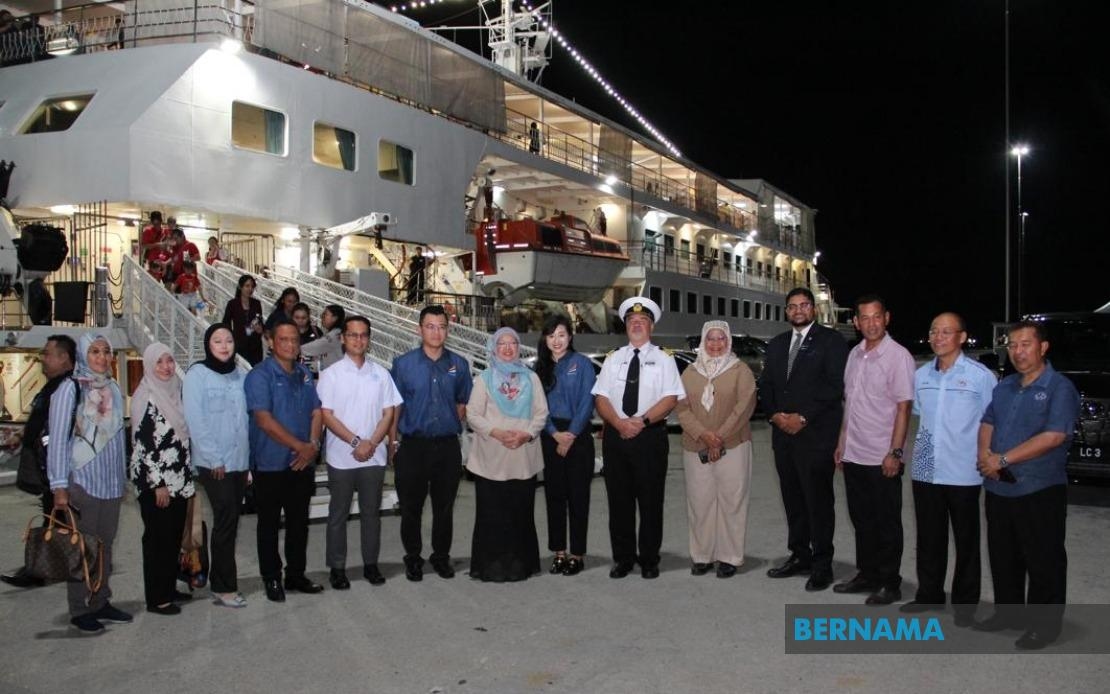 Doulos Hope Draws 25,000 Visitors, Boosts Labuan's Economy