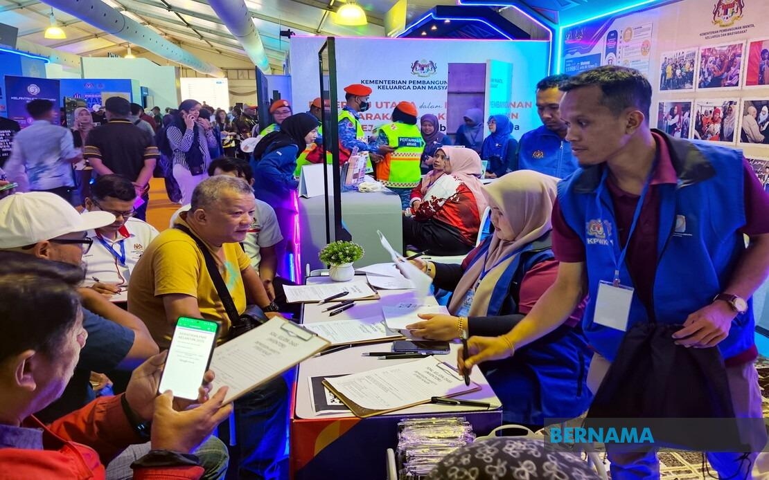 KPWKM's Mental Health Screening Booth At PMR Kelantan Draws Crowd