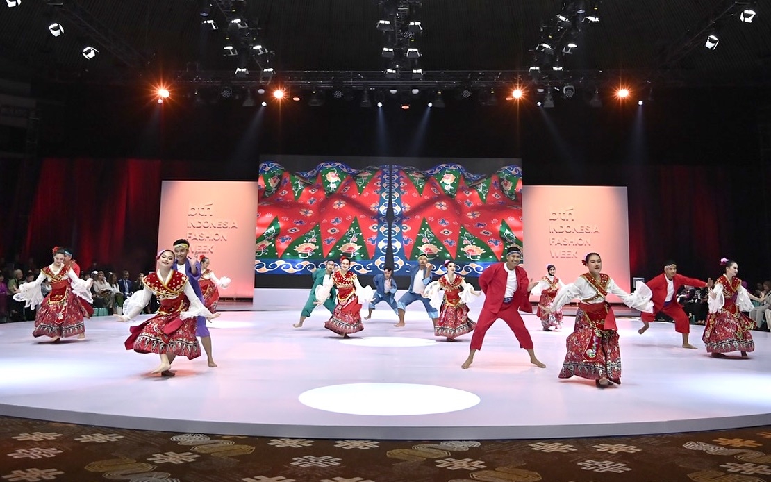 Reviving Indonesia's Textile Heritage At Fashion Week