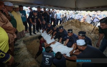 Corporal Mohd Hafizul Izham Buried In Bandar Permaisuri
