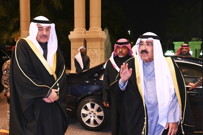 لليوم الثاني.. سمو الأمير وولي العهد يستقبلان المهنئين بحلول شهر رمضان