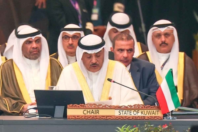 ممثل سمو الأمير: العالم يشهد تحولات اقتصادية متسارعة وتحديات أمنية متشابكة ومخاطر مناخية  متزايدة