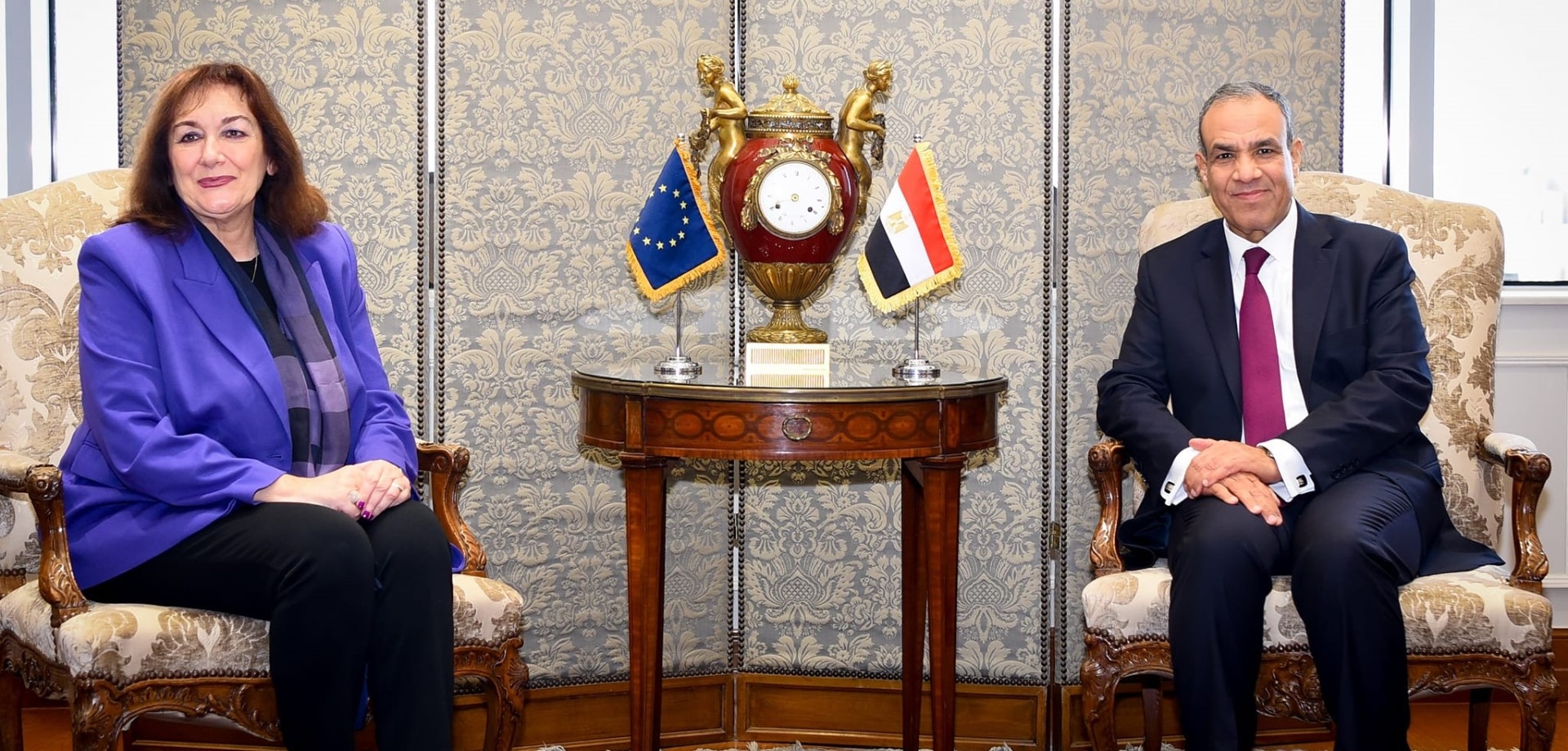 وزير الخارجية يجرى مشاورات مع مفوضة الاتحاد الأوروبى لشئون المتوسط