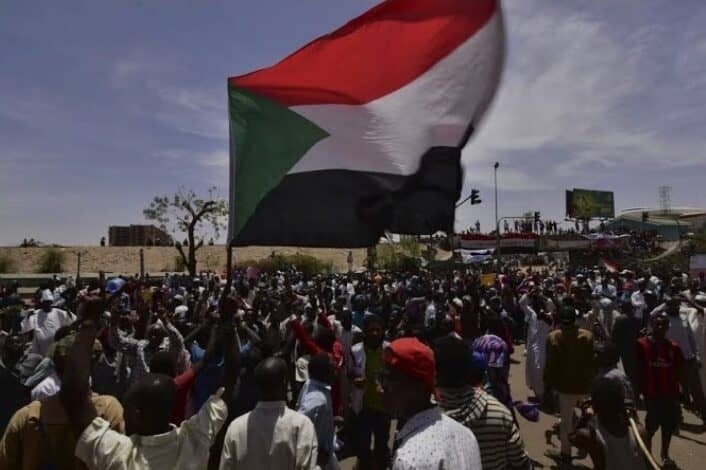الحرب في السودان تدخل العام الثالث وسط أزمات إنسانية متفاقمة ومشاهد عنف مروعة