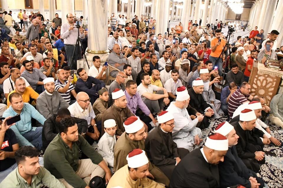 إرشاد من هدي النبي صلى الله عليه وسلم: لا سنة راتبة قبل صلاة الجمعة