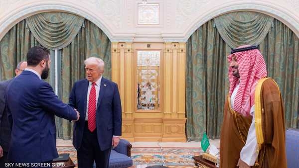 ترمب والشرع وجها لوجه للمرة الأولى بالرياض