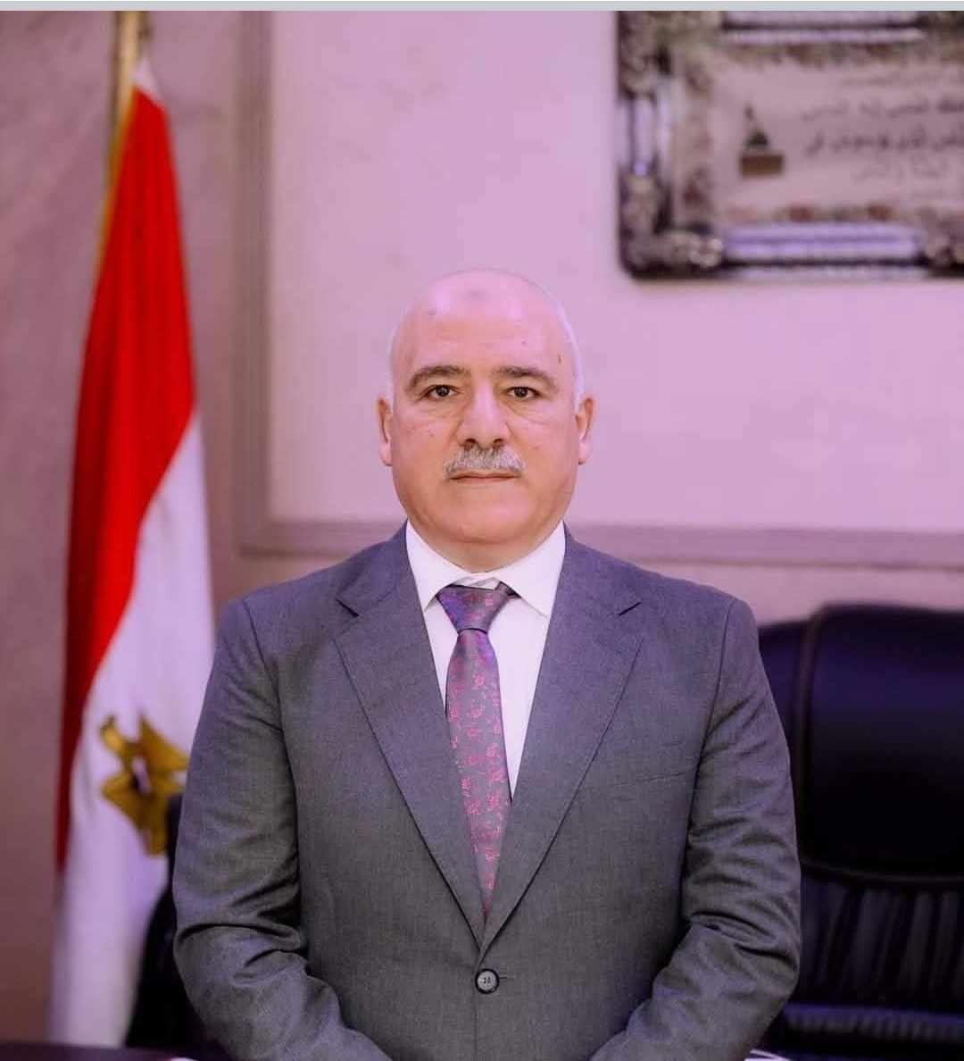 الشلقانى يتراس اجتماعا لمناقشه حصاد المرور الميداني على اداره العبور