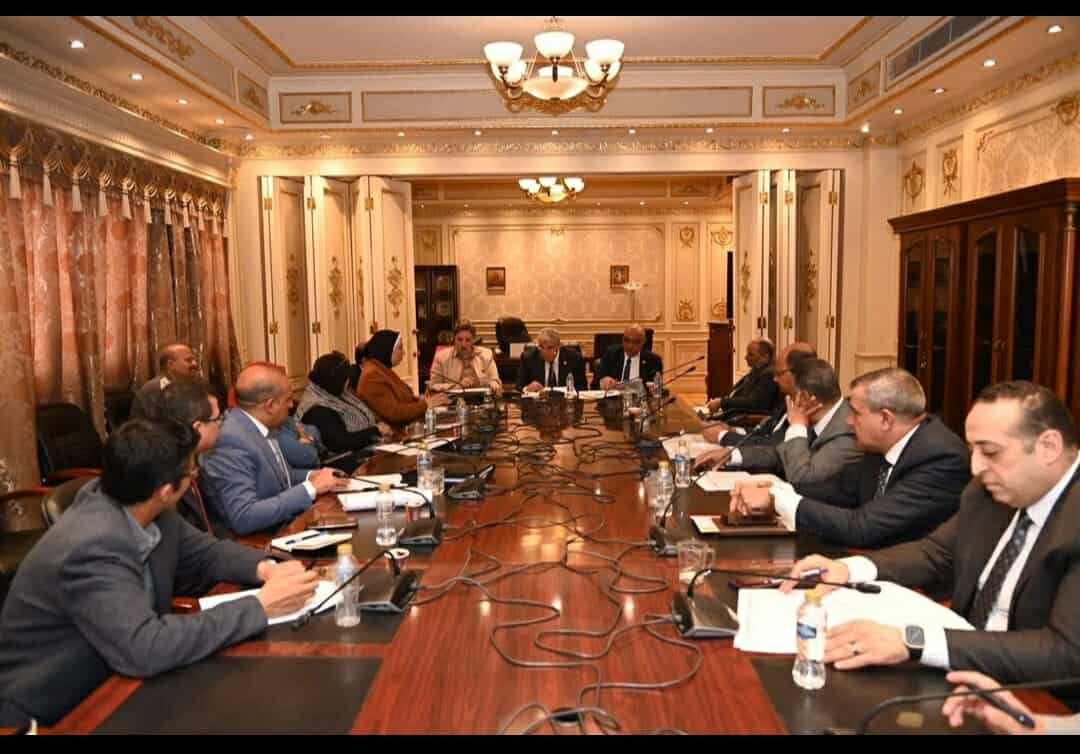 الموافقة على قانون بتحديد العلاوة الدورية للمخاطبين بقانون الخدمة المدنية